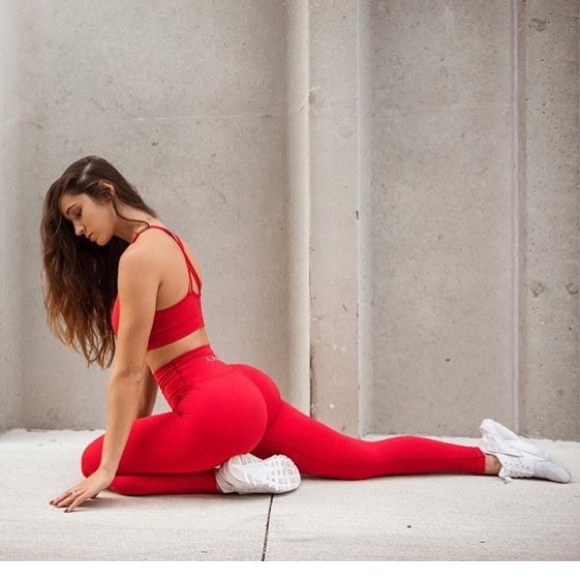 Alphalete revival leggings - Picture 3 of 4